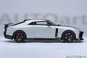 NISSAN GT-R50 BY ITALDESIGN 2021 WHITE MET BLACK 1:18