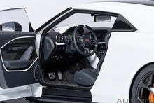 Indlæs billede til gallerivisning NISSAN GT-R50 BY ITALDESIGN 2021 WHITE MET BLACK 1:18