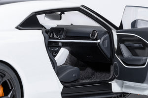 NISSAN GT-R50 BY ITALDESIGN 2021 WHITE MET BLACK 1:18