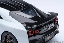 Indlæs billede til gallerivisning NISSAN GT-R50 BY ITALDESIGN 2021 WHITE MET BLACK 1:18
