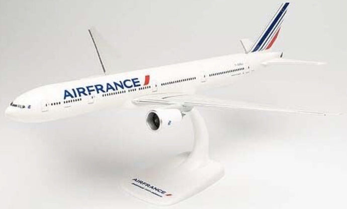 Boeing 777-300ER Air France 2021 L. La Rochelle Strasbourg hvid/blå/rød 1:200