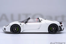 Indlæs billede til gallerivisning PORSCHE 918 SPYDER WEISSACH PACKAGE 2013 WHITE 1:18