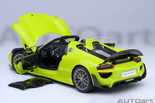 Indlæs billede til gallerivisning PORSCHE 918 SPYDER WEISSACH PACKAGE 2013 ACIDE GREEN
