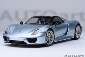 1/18 Porsche 918 Spyder Weissach Package, liquid metal chrome blue 1:18