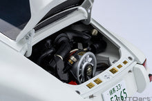 Indlæs billede til gallerivisning 1/18 Porsche 911 Carrera 2.7 RS *The Circuit Wolf*, white/red 1:18