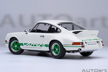 Indlæs billede til gallerivisning 1/18 Porsche 911 Carerra 2.7 RS, Grandprix white with green stripes 1:18
