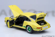 Indlæs billede til gallerivisning 1/18 Porsche 911 Carerra 2.7 RS, Light yellow with green stripes 1:18