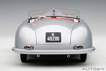 Indlæs billede til gallerivisning 1/18 Porsche 356 Number 1, silver  1:18