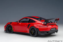 Indlæs billede til gallerivisning porsche 911 (991) GT2 weissach package, guards red 1:18