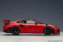 Indlæs billede til gallerivisning porsche 911 (991) GT2 weissach package, guards red 1:18