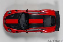 Indlæs billede til gallerivisning porsche 911 (991) GT2 weissach package, guards red 1:18