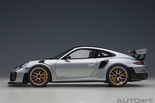 Indlæs billede til gallerivisning porsche 911 (991) GT2 weissach package, gt silver 1:18
