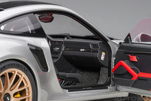 Indlæs billede til gallerivisning porsche 911 (991) GT2 weissach package, gt silver 1:18