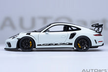 Indlæs billede til gallerivisning PORSCHE 911 991-2 GT3 RS COUPE WEISSACH PACKAGE 2017 WHITE 1:18