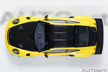 Indlæs billede til gallerivisning PORSCHE 911 991-2 GT3 RS COUPE WEISSACH PACKAGE 2017 RACING YELLOW 1:18