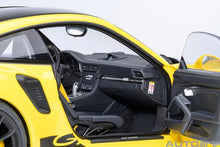 Indlæs billede til gallerivisning PORSCHE 911 991-2 GT3 RS COUPE WEISSACH PACKAGE 2017 RACING YELLOW 1:18