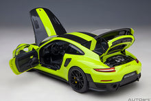 Indlæs billede til gallerivisning 1/18 Porsche 911 (991.2) GT2 Weissach Package, acid green 1:18