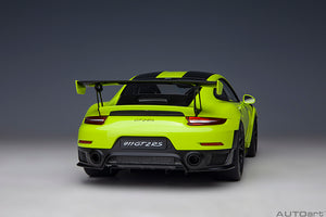 1/18 Porsche 911 (991.2) GT2 Weissach Package, acid green 1:18