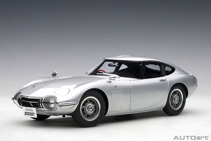 1/18 Toyota 2000GT, silver 1:18