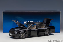 Indlæs billede til gallerivisning 1/18 Toyota Century GRMN, black 1:18