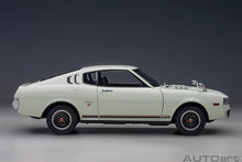 Indlæs billede til gallerivisning 1/18 1973 Toyota Celica Liftback 2000 GT (RA25), white 1:18