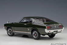Indlæs billede til gallerivisning 1/18 Toyota Celica Liftback 2000 GT (RA25), 1973, moss green 1:18