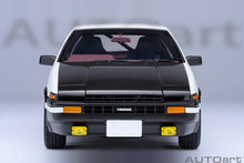 Indlæs billede til gallerivisning 1/18 Toyota Sprinter Trueno (AE86) â€œProject Dâ€, white/black 1:18