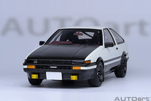 Indlæs billede til gallerivisning 1/18 Toyota Sprinter Trueno (AE86) â€œProject Dâ€, white/black 1:18