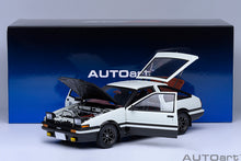 Indlæs billede til gallerivisning 1/18 Toyota Sprinter Trueno (AE86) â€œProject Dâ€, white/black 1:18