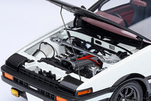 Indlæs billede til gallerivisning TOYOTA SPRINTER TRUENO (AE86) INITIAL D PROJECT D FINAL VERSION 30th AANIVERSARY 1980 WHITE BLACK 1:18