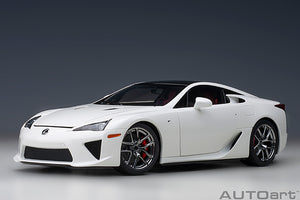 LEXUS LFA COUPE 2012 WHITEST WHITE CARBON 1:18