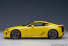 Indlæs billede til gallerivisning 1/18 Lexus LFA, yellow 1:18