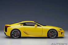 Indlæs billede til gallerivisning 1/18 Lexus LFA, yellow 1:18