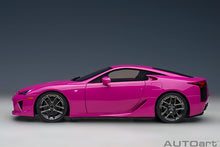 Indlæs billede til gallerivisning LEXUS LFA COUPE 2012 PASSIONATE PINK 1:18
