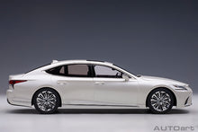 Indlæs billede til gallerivisning LEXUS LS500h 2018 WHITE PEARL MET 1:18