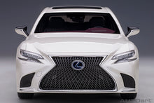 Indlæs billede til gallerivisning LEXUS LS500h 2018 WHITE PEARL MET 1:18