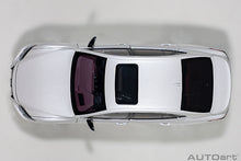 Indlæs billede til gallerivisning LEXUS LS500h 2018 WHITE PEARL MET 1:18