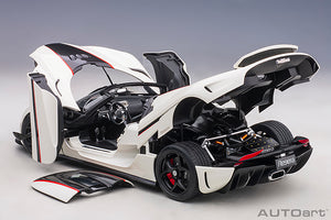 KOENIGSEGG REGERA 2016  WHITE BLACK CARBON RED