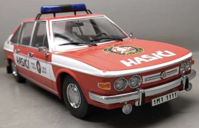 TATRA 613 CZECHOSLOVAKIA HASICI FIRE ENGINE 1979 RED WHITE 1:18