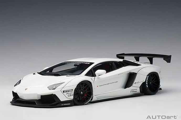 Liberty Walk Lamborghini Aventador, white 1:18
