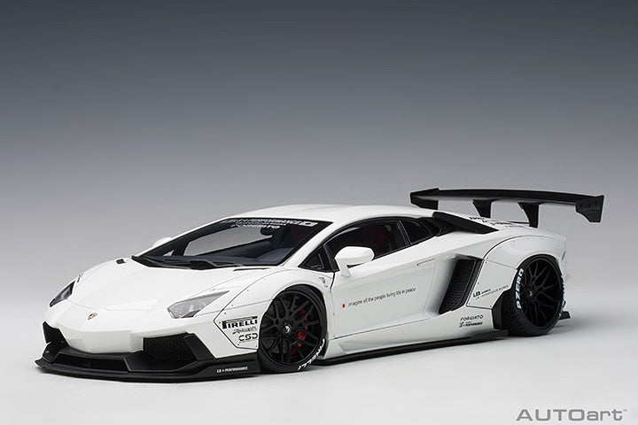 Liberty Walk Lamborghini Aventador, white 1:18