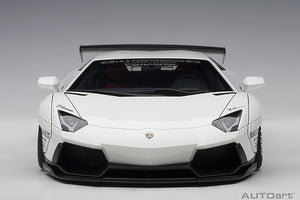 Liberty Walk Lamborghini Aventador, white 1:18