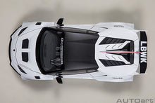 Indlæs billede til gallerivisning 1/18 Liberty Walk LB Silhouette Lamborghini Huracan GT, white 1:18