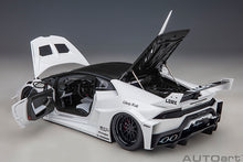 Indlæs billede til gallerivisning 1/18 Liberty Walk LB Silhouette Lamborghini Huracan GT, white 1:18