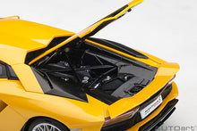 Indlæs billede til gallerivisning 2017 Lamborghini Aventador S, pearl yellow 1:18