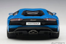 Indlæs billede til gallerivisning 2017 Lamborghini Aventador S, pearl blue 1:18