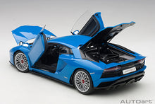 Indlæs billede til gallerivisning 2017 Lamborghini Aventador S, pearl blue 1:18