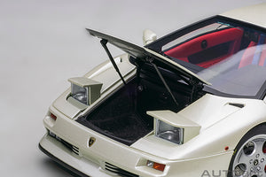 1/18 Lamborghini Diablo SE30 Jota, balloon white 1:18