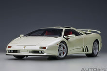 Indlæs billede til gallerivisning 1/18 Lamborghini Diablo SE30 Jota, balloon white 1:18