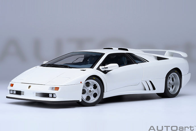 LAMBORGHINI DIABLO SE30 JOTA 1995 IMPACT WHITE 1:18